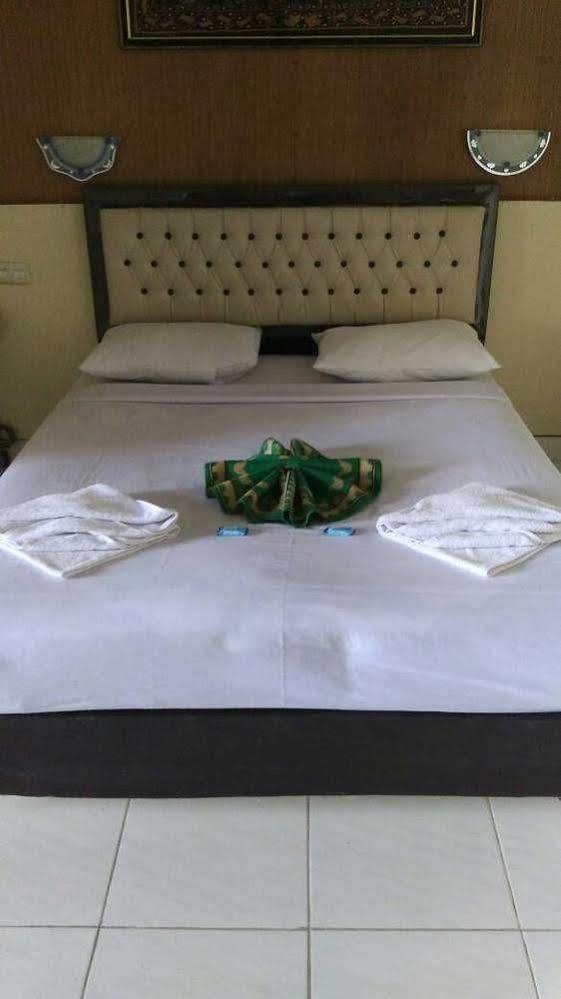 בוקיטינגי Hotel Yuriko מראה חיצוני תמונה